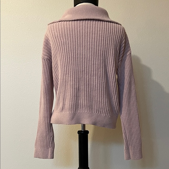 Ann Taylor Factory Women's purple Ribbed half zip Sweater women’s size S - Picture 2 of 3
